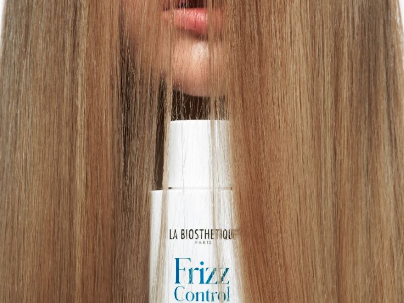 Cheveux indisciplinés